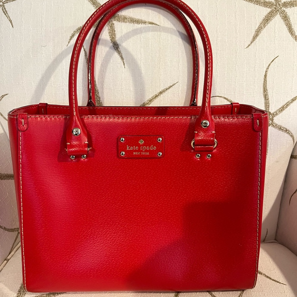 Kate Spade Leather Bag.